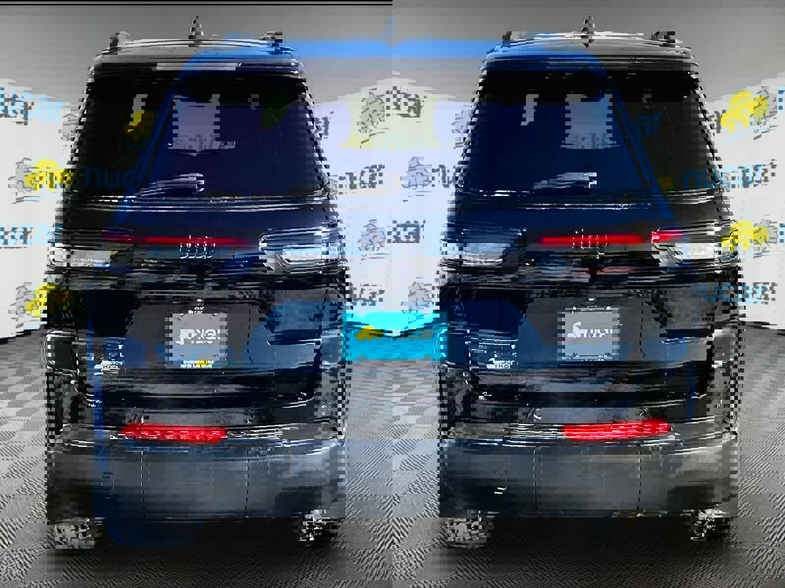 Used 2021 Jeep Grand Cherokee L Laredo image 5