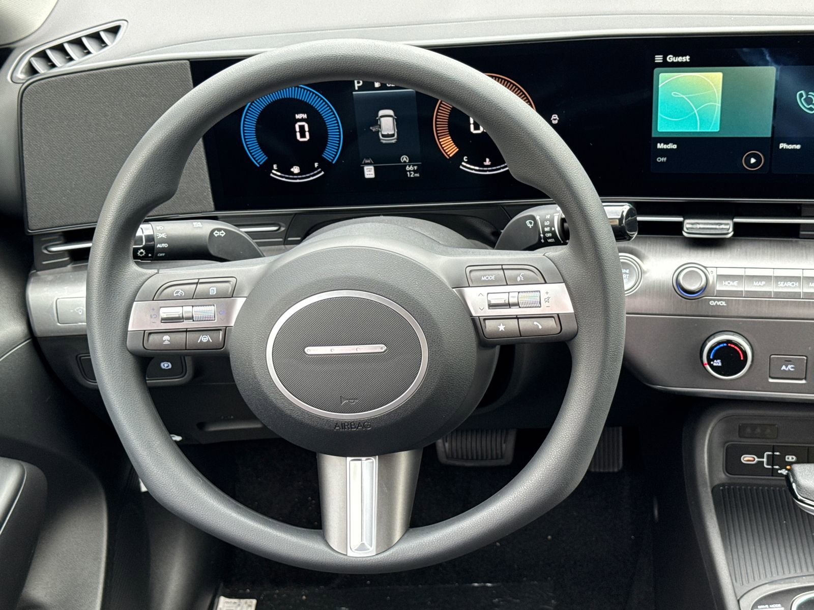 New 2026 Hyundai Kona SE image 23