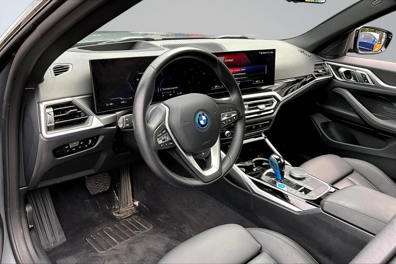 Used 2023 BMW i4 eDrive40 w/ Premium Package RWD image 14
