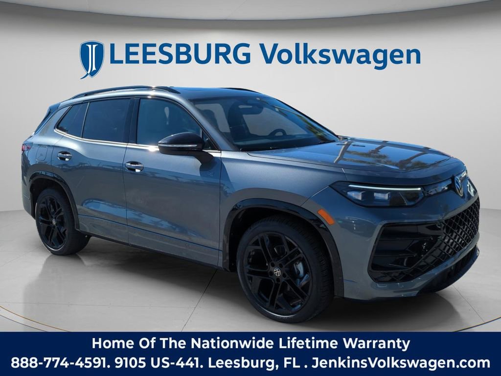 New 2026 Volkswagen Tiguan SE R-Line FWD image 1
