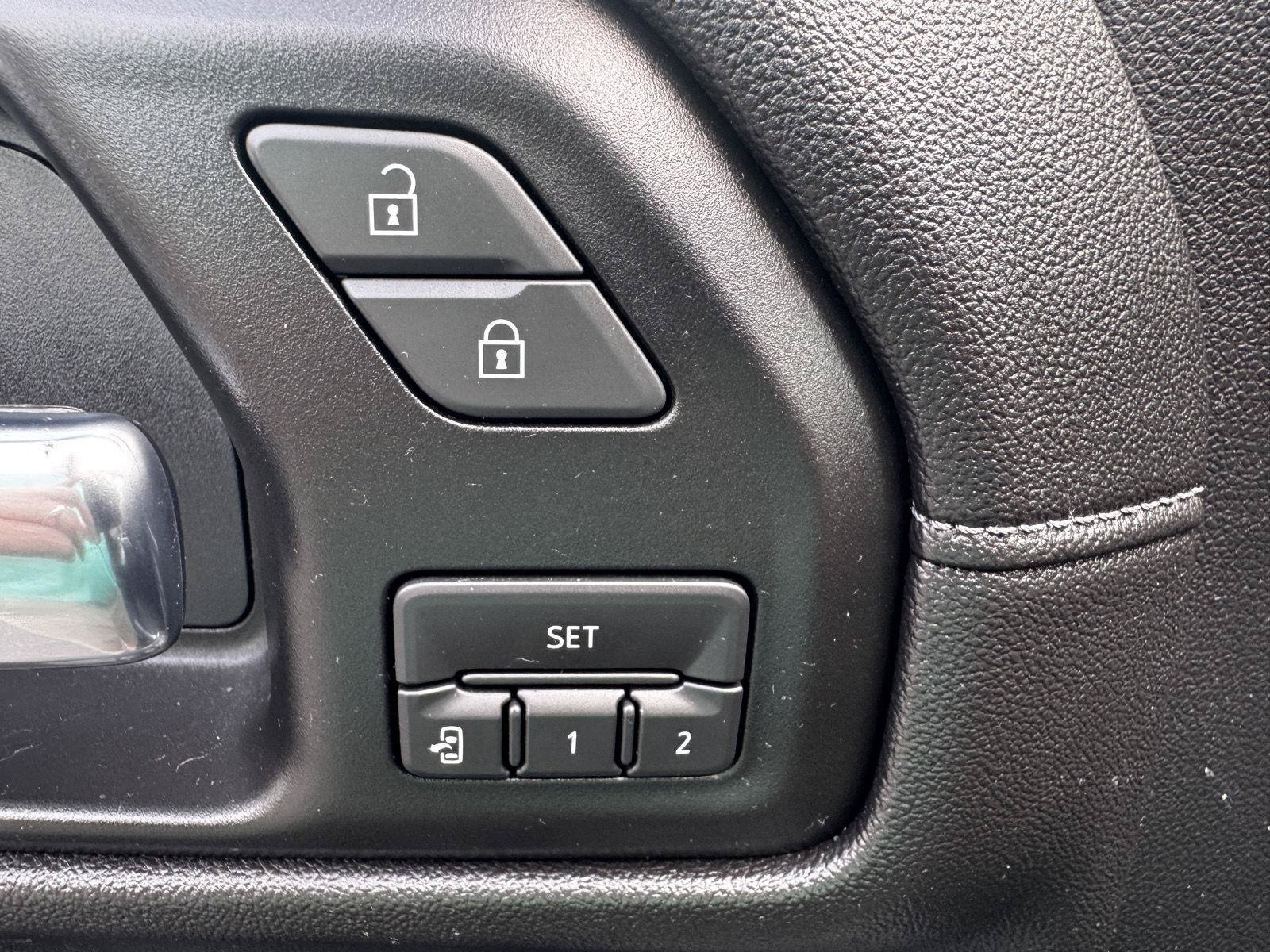 Certified 2019 Chevrolet Silverado 1500 LTZ w/ LTZ Plus Package AWD/4WD image 20