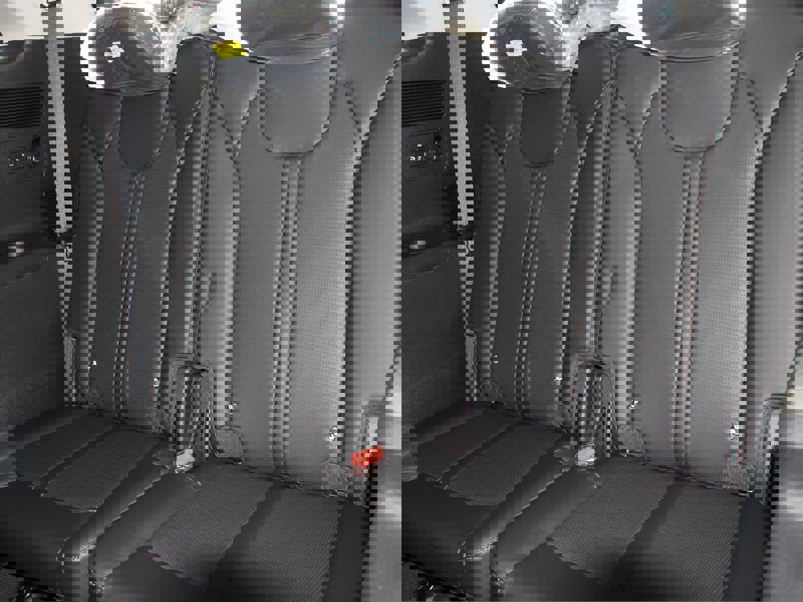 New 2026 Kia Sorento S image 18