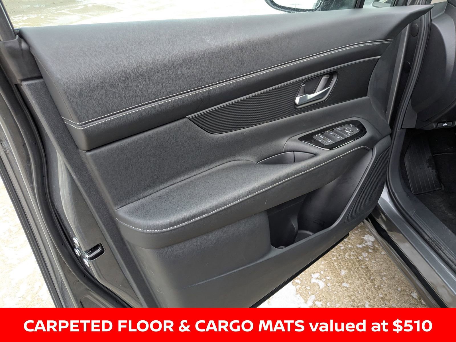 Certified 2025 Nissan Murano SV image 24