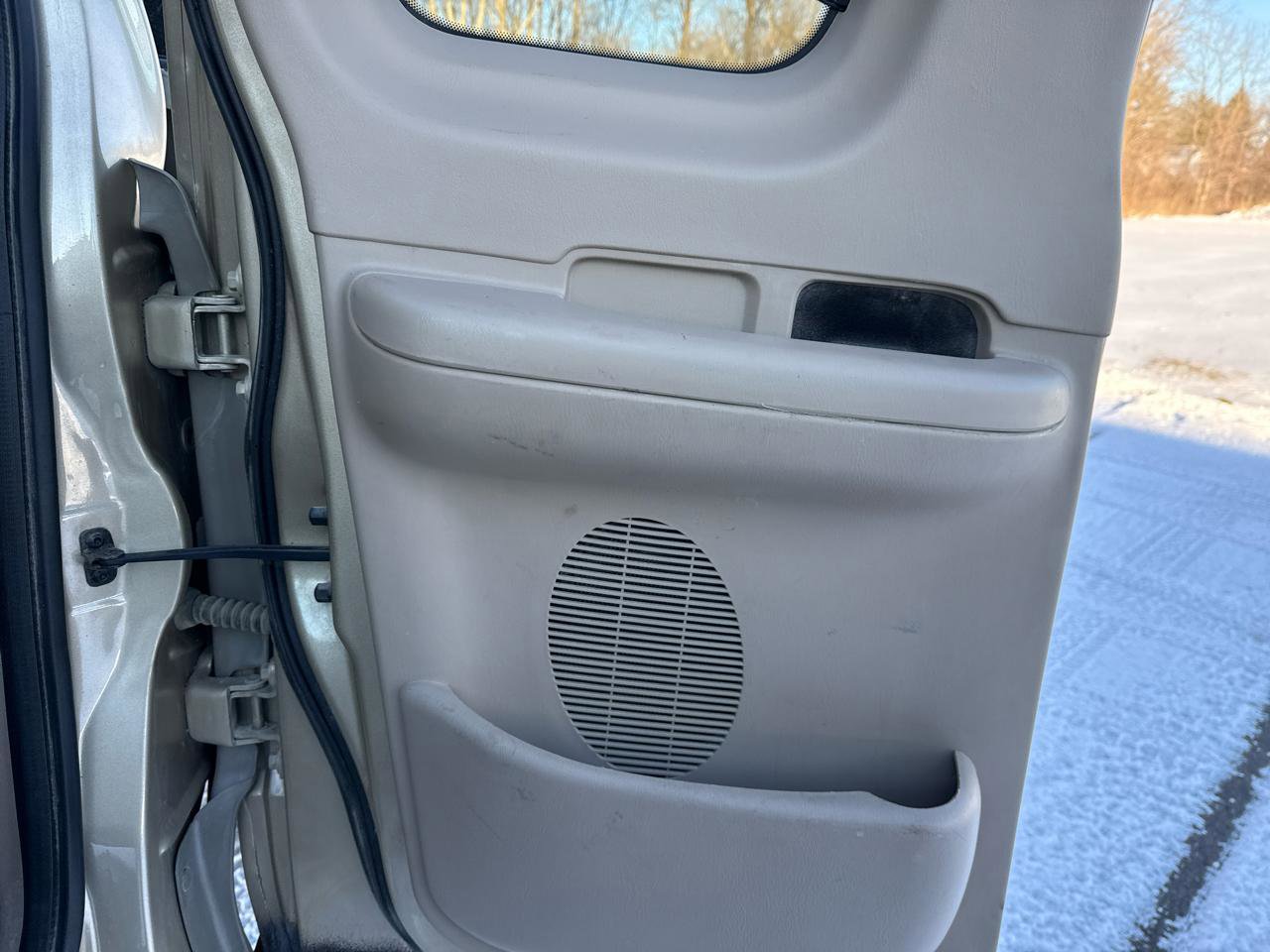 Used 2000 Ford F150 XL image 19