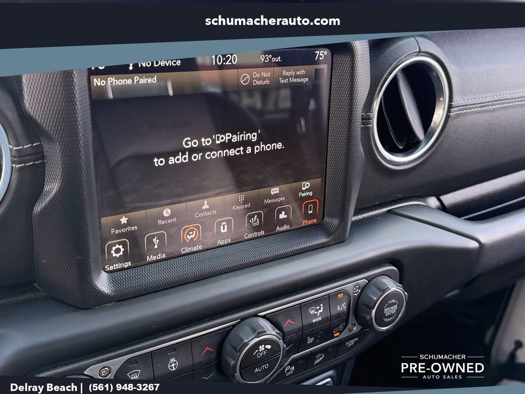 Used 2019 Jeep Wrangler Unlimited Sahara AWD/4WD image 18