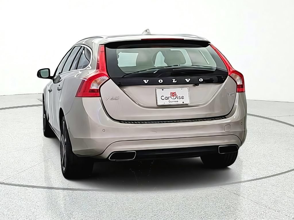 Used 2016 Volvo V60 T5 Platinum w/ Climate Package FWD image 6