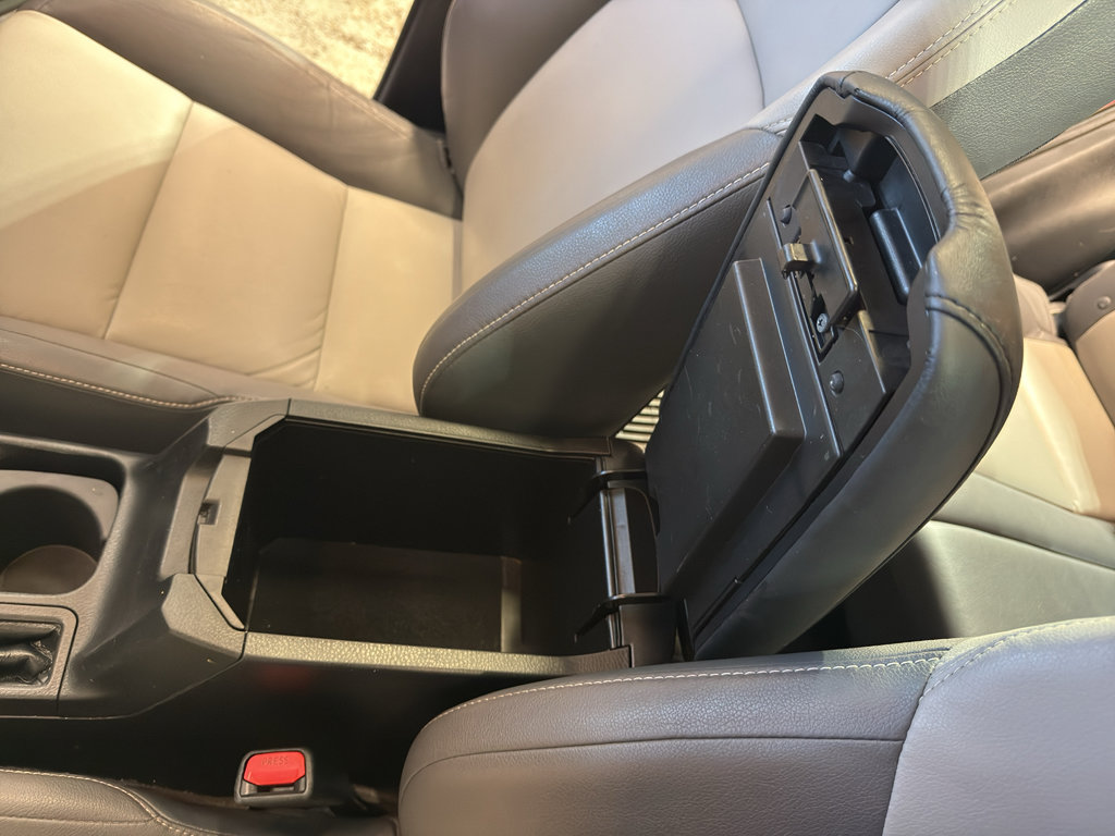 Used 2015 Toyota RAV4 Limited image 20