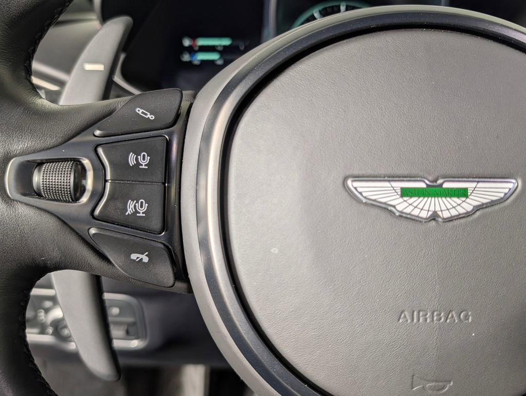 Used 2023 Aston Martin V8 Vantage Coupe image 29