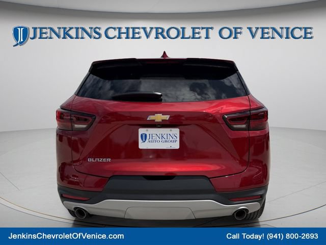 Used 2023 Chevrolet Blazer LT FWD image 6