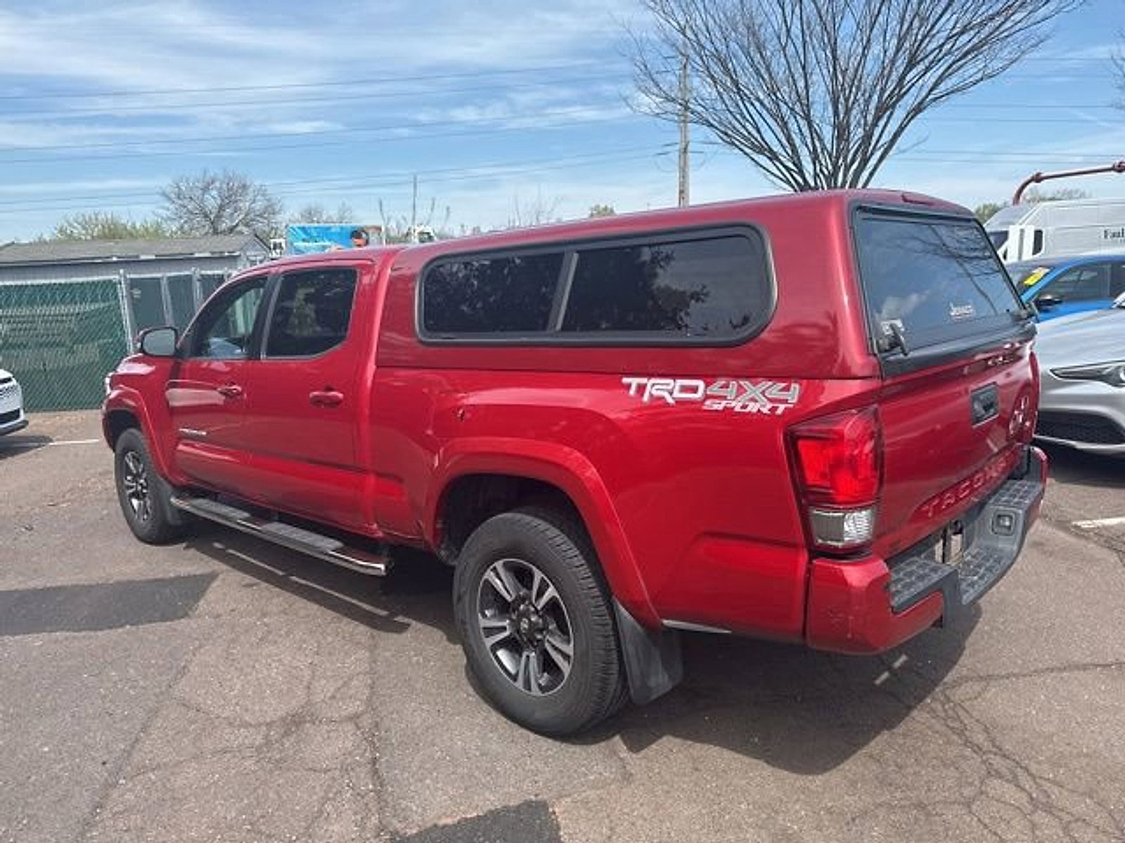 Used 2017 Toyota Tacoma TRD Sport image 6