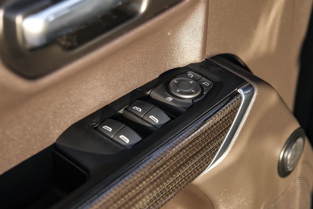 Used 2021 Chevrolet Silverado 1500 RST image 46