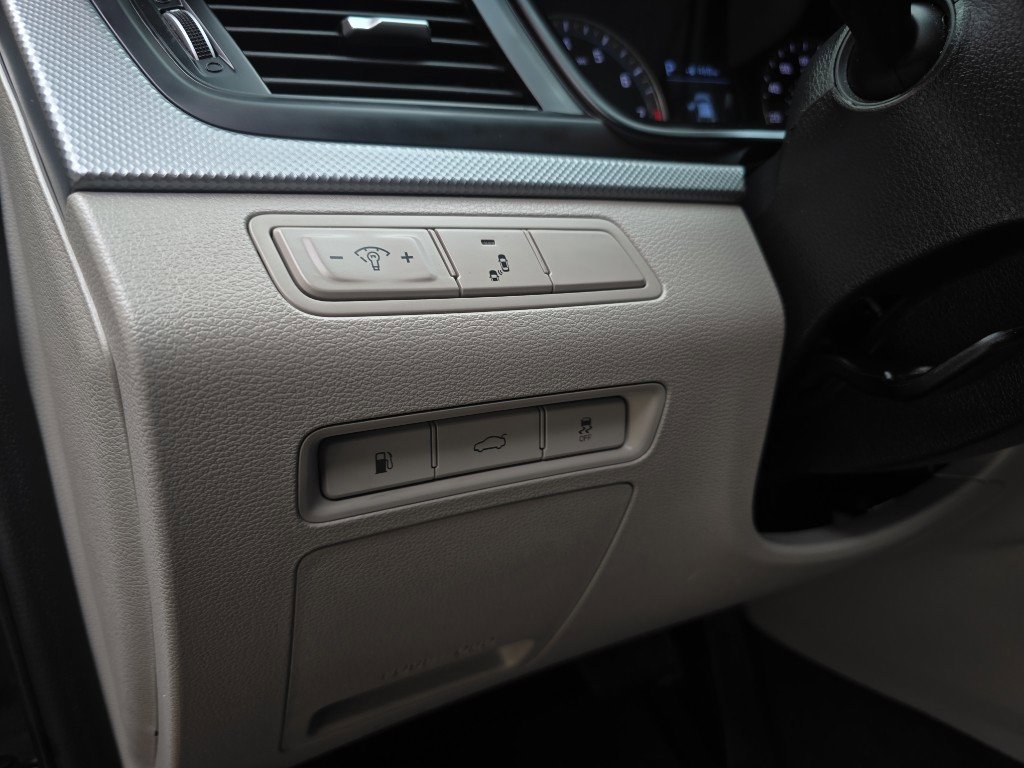 Used 2018 Hyundai Sonata ECO image 19