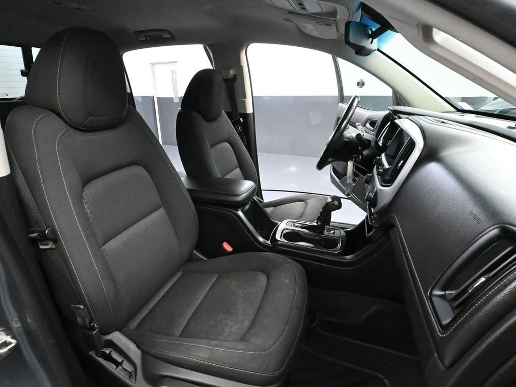 Used 2019 GMC Canyon SLE w/ SLE Convenience Package image 43