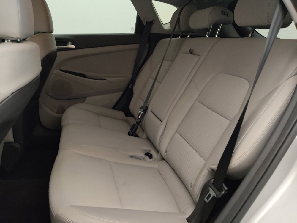Used 2021 Hyundai Tucson Value FWD image 18