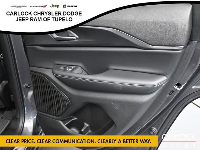 New 2025 Jeep Grand Cherokee Altitude image 33