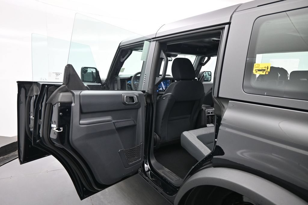 New 2026 Ford Bronco 4-Door AWD/4WD image 15