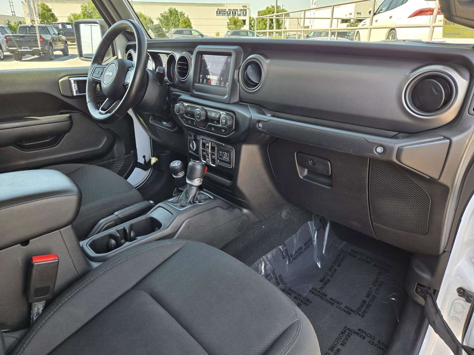 Certified 2022 Jeep Gladiator Sport AWD/4WD image 31