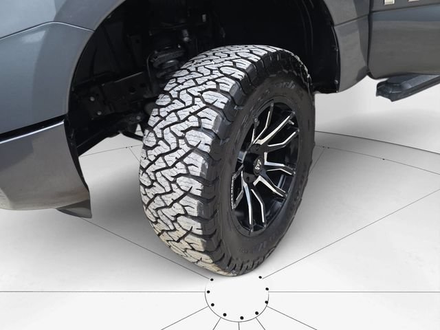 Used 2023 Nissan Titan SV w/ SV Convenience Package AWD/4WD image 39