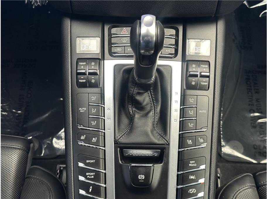 Used 2018 Porsche Macan Sport Edition image 18