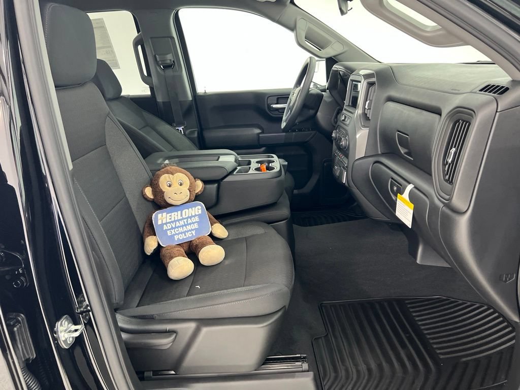 New 2026 Chevrolet Silverado 1500 Custom AWD/4WD image 24