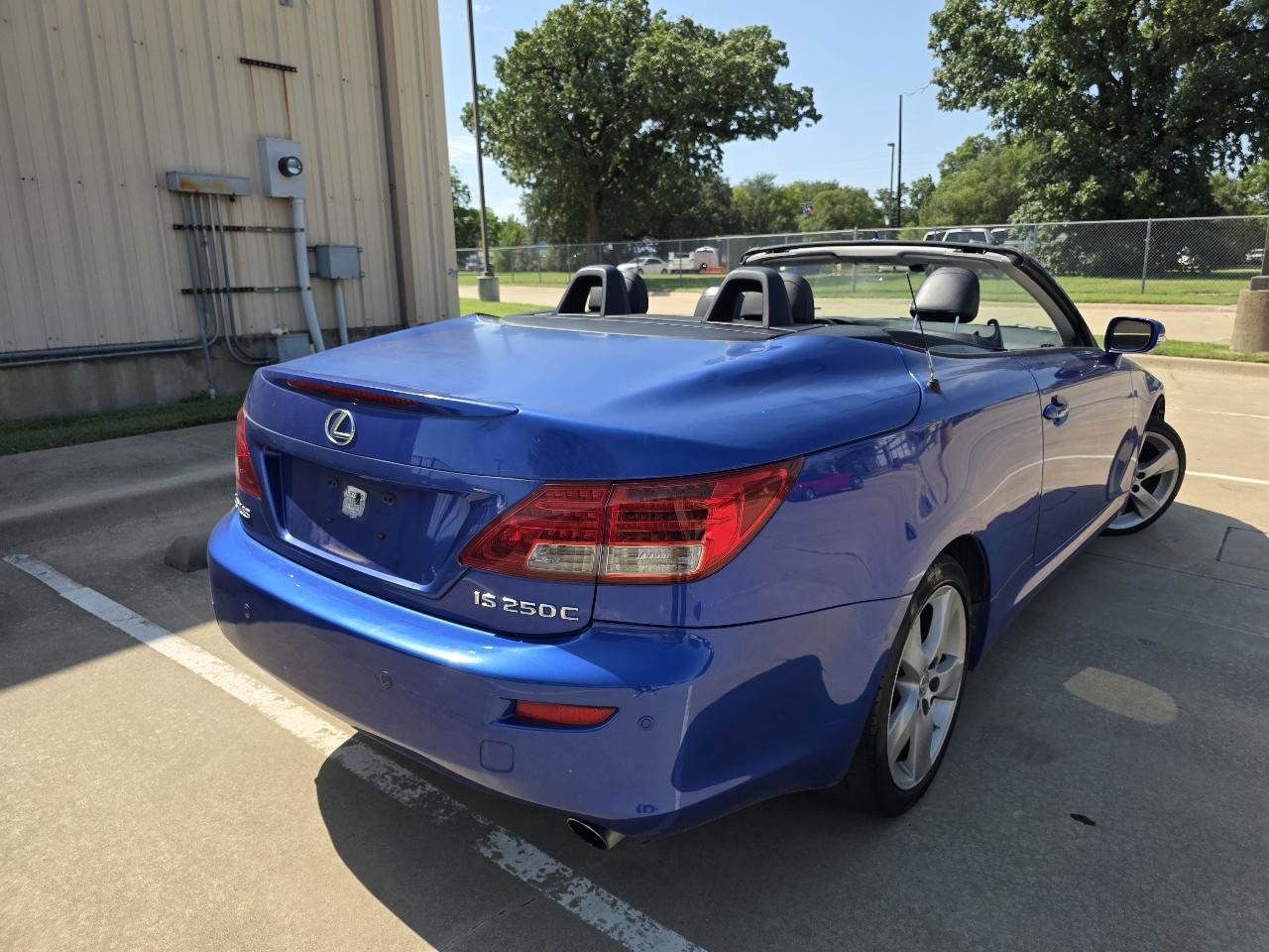 Used 2010 Lexus IS 250C RWD image 18
