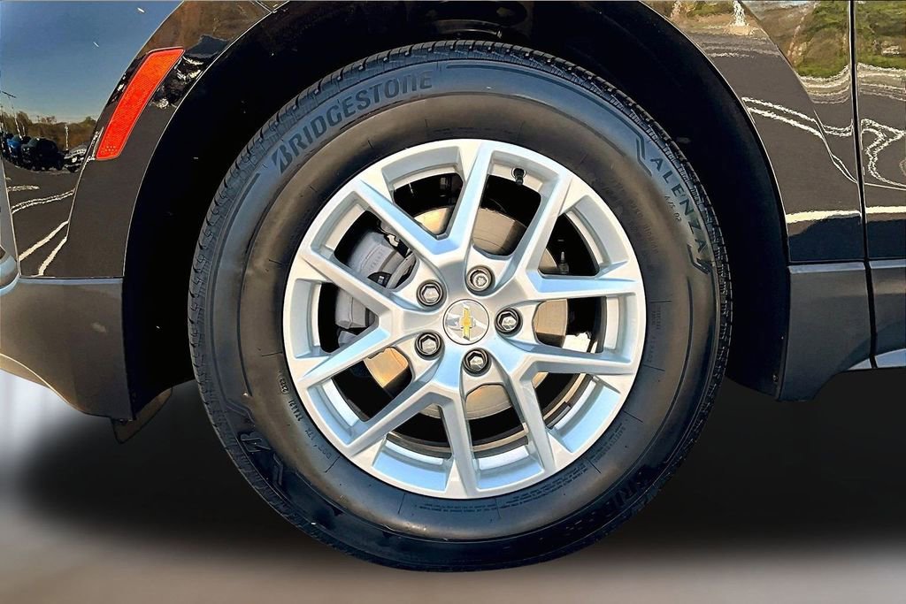 Used 2024 Chevrolet Equinox LS AWD/4WD image 30