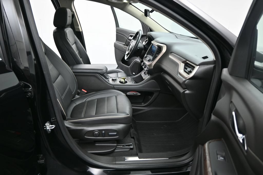 Used 2022 GMC Acadia Denali w/ Denali Ultimate Package AWD/4WD image 31
