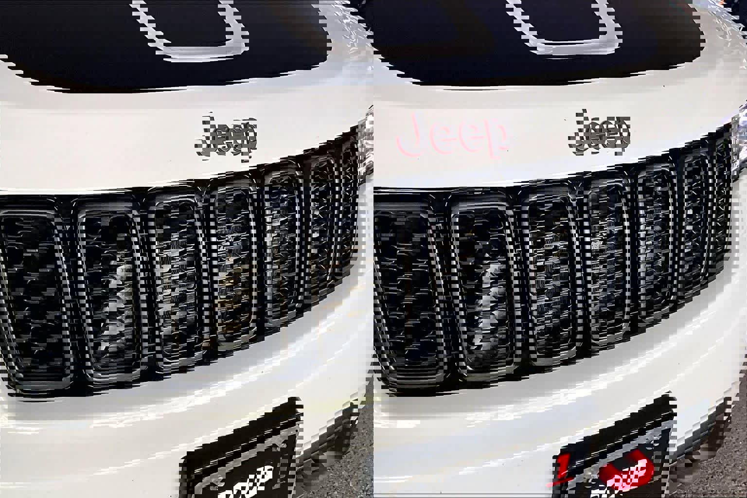 Used 2018 Jeep Grand Cherokee Trailhawk w/ Trailhawk Luxury Group image 29