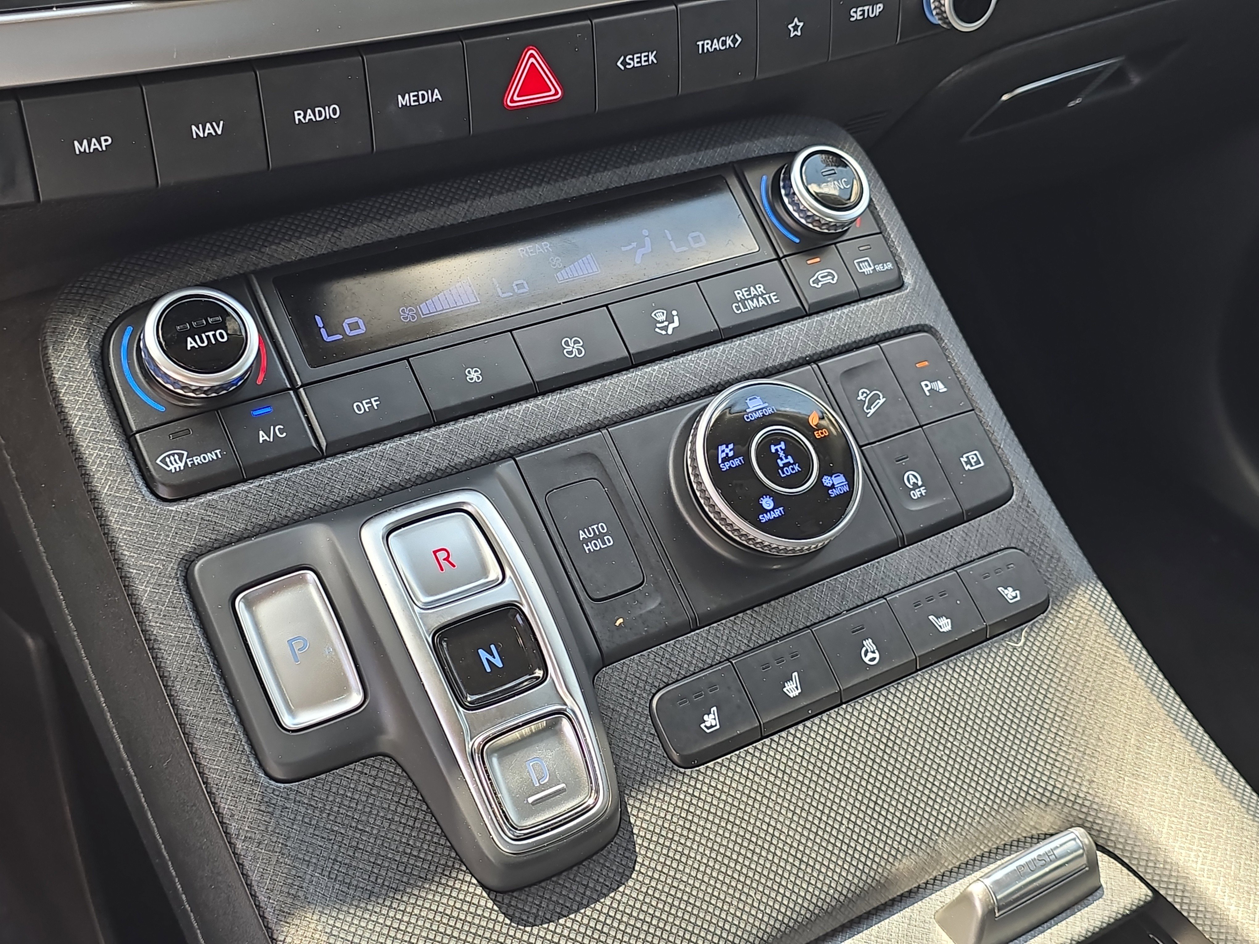 Used 2024 Hyundai Palisade Limited image 28