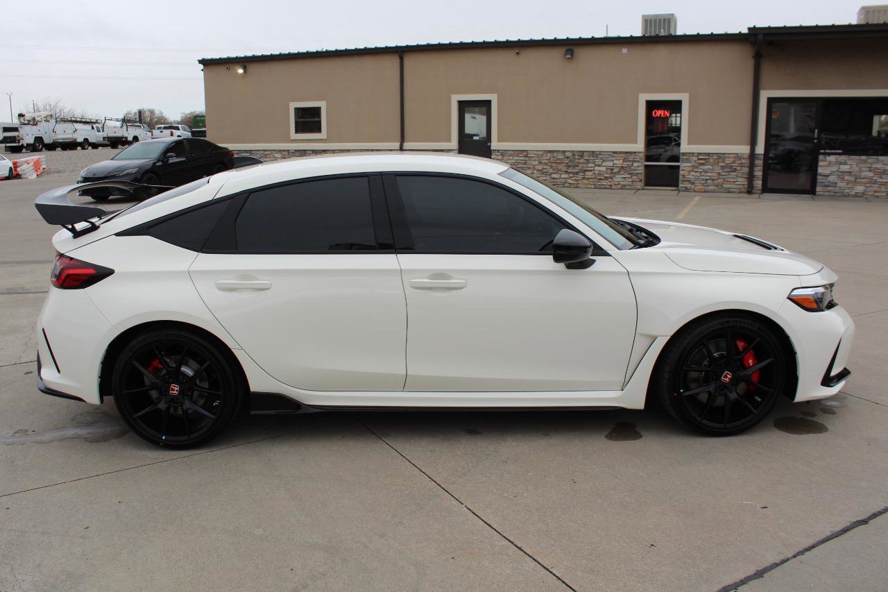 Used 2025 Honda Civic Type R image 4