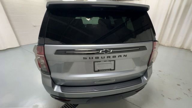 Used 2024 Chevrolet Suburban Z71 w/ Luxury Package AWD/4WD image 7