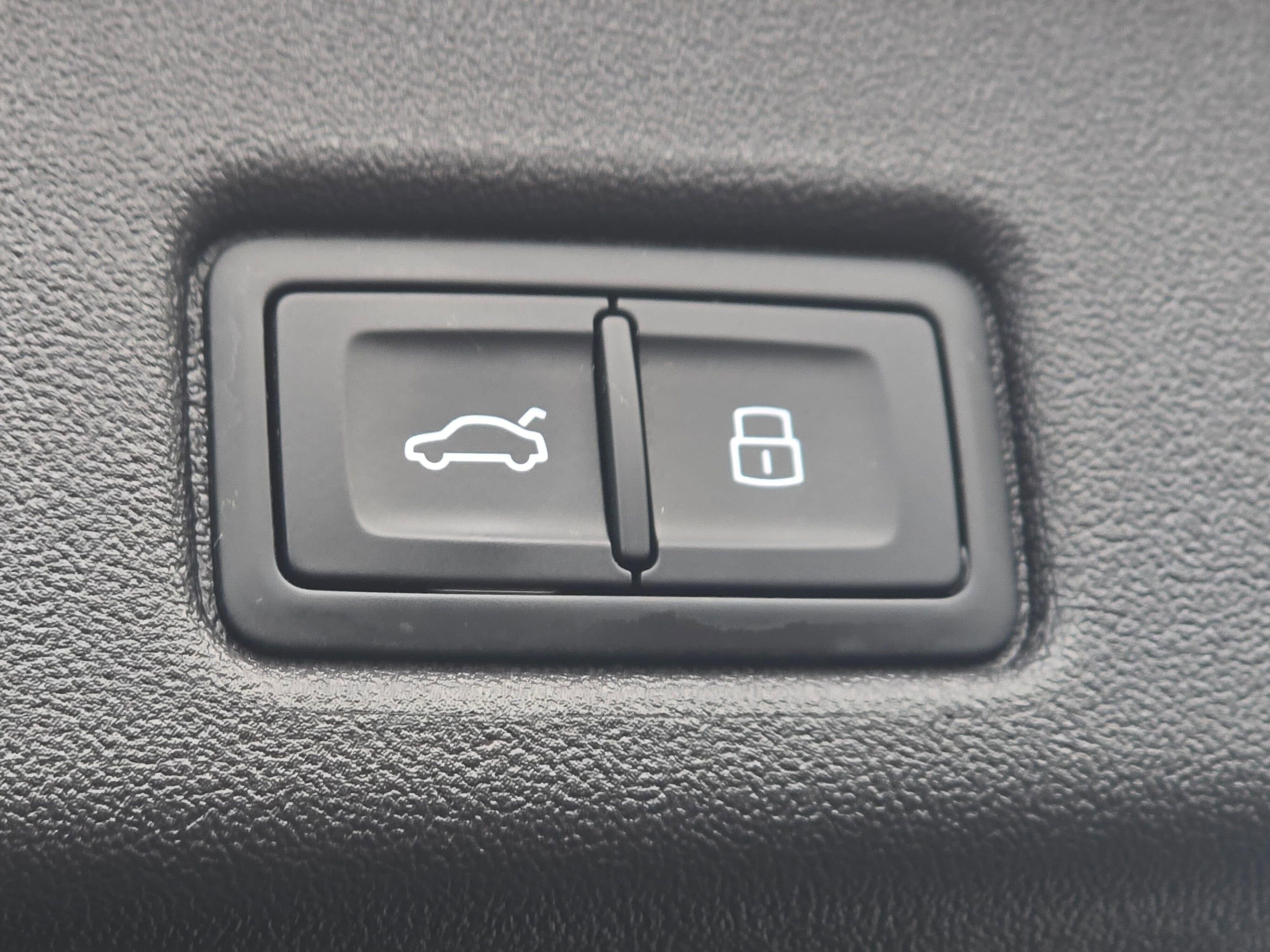 Certified 2025 Audi Q5 Premium w/ Convenience Package image 24