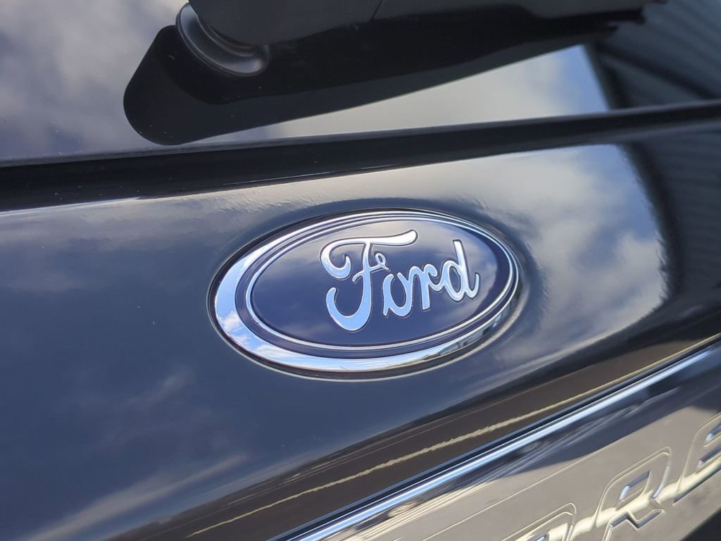 Used 2021 Ford Explorer Limited w/ Equipment Group 301A RWD image 10