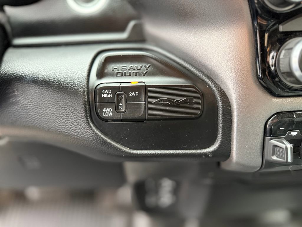 Used 2020 RAM 3500 Big Horn w/ Level 2 Equipment Group AWD/4WD image 26