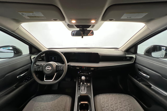 Used 2026 Nissan Kicks SV FWD image 9