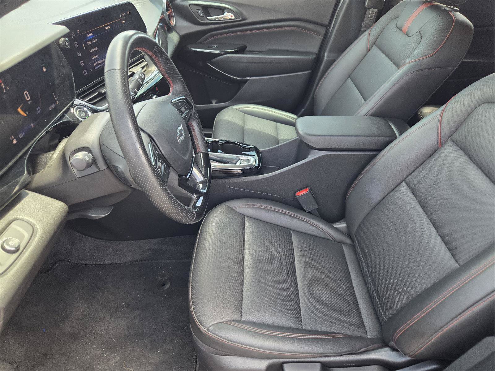 Used 2025 Chevrolet Trax RS w/ Driver Confidence Package FWD image 11