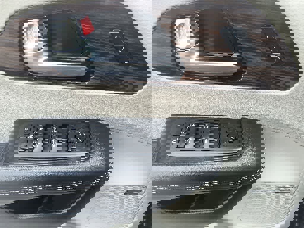 Used 2022 Chrysler Pacifica Limited image 13