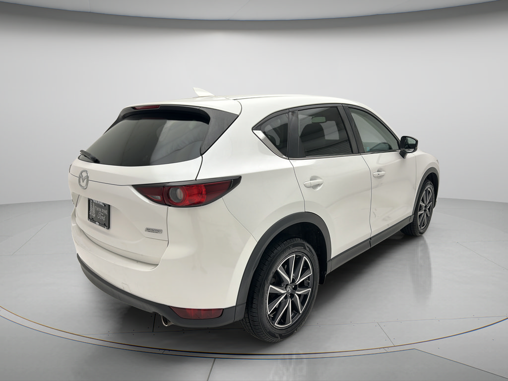 Used 2018 MAZDA CX-5 Touring w/ Preferred Equipment Package AWD/4WD image 3
