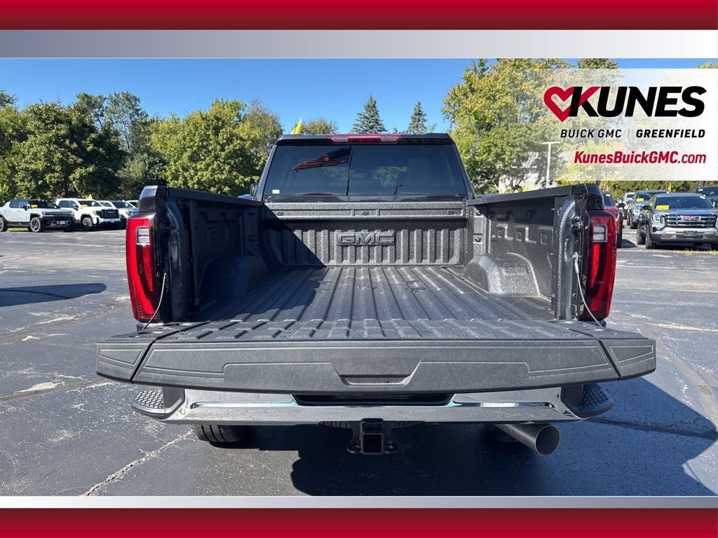 New 2025 GMC Sierra 3500 SLT AWD/4WD image 46