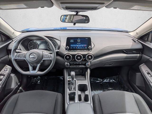 Used 2025 Nissan Sentra SV FWD image 16