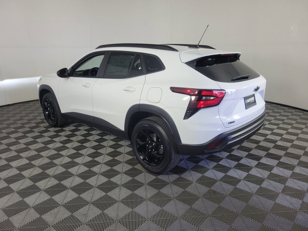 New 2026 Chevrolet Trax LT w/ Midnight Edition image 6