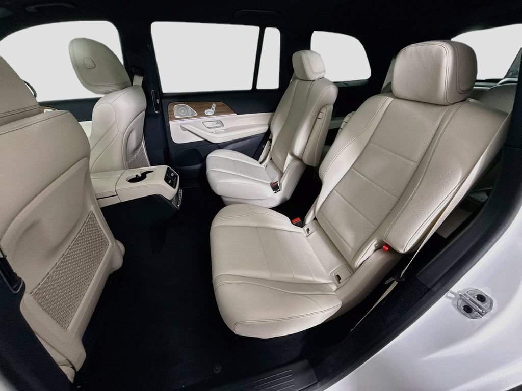Used 2025 Mercedes-Benz GLS 450 4MATIC image 26