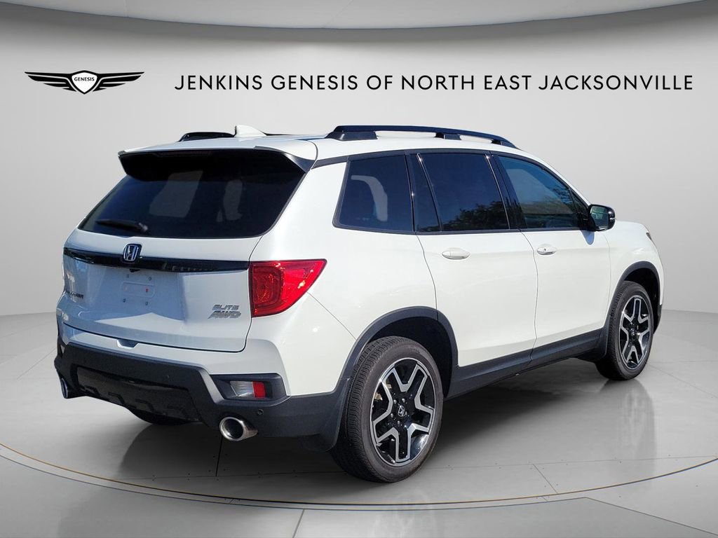 Used 2022 Honda Passport Elite image 2