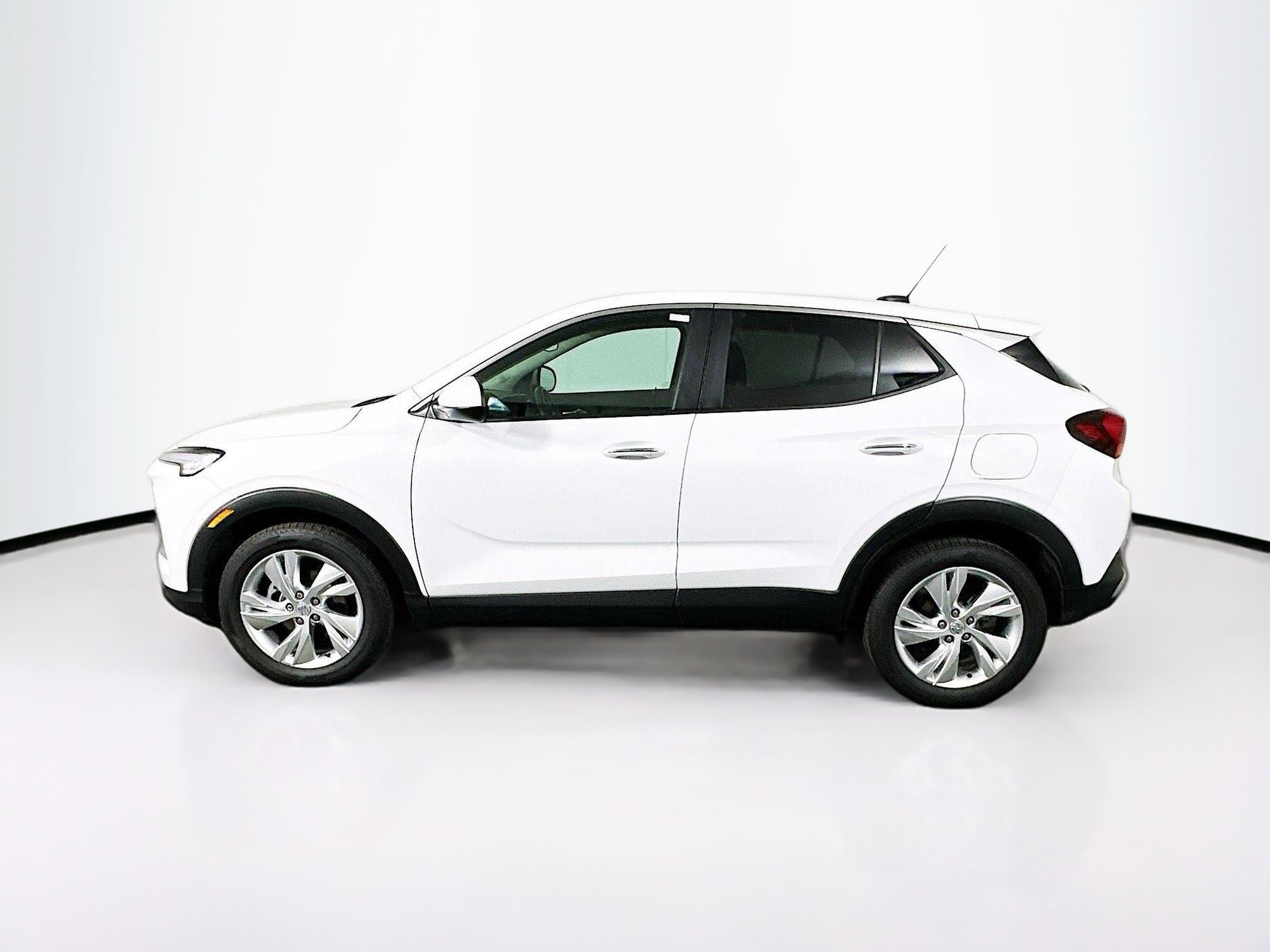 Used 2025 Buick Encore GX Preferred FWD image 4