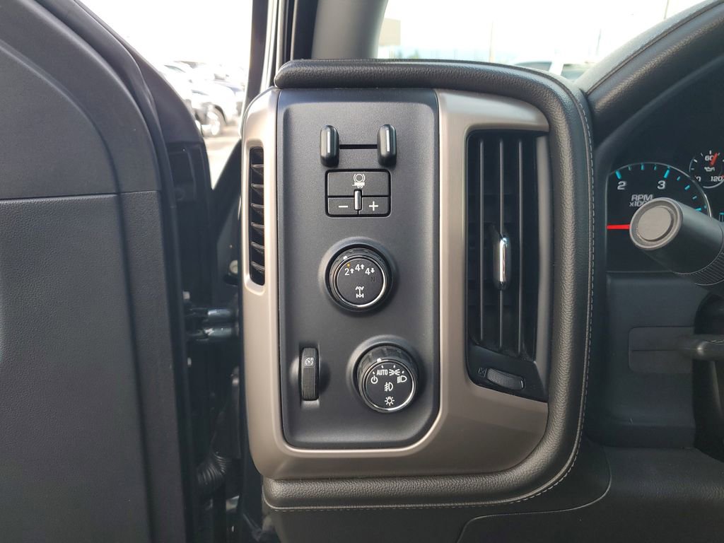 Used 2017 GMC Sierra 3500 Denali image 22