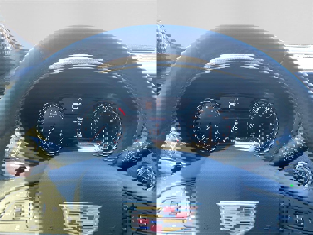 Used 2023 Cadillac XT4 Luxury w/ Cold Weather Package image 19