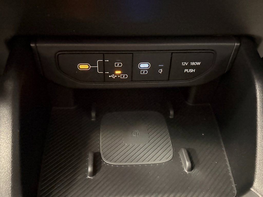 Used 2025 Kia K4 EX image 17