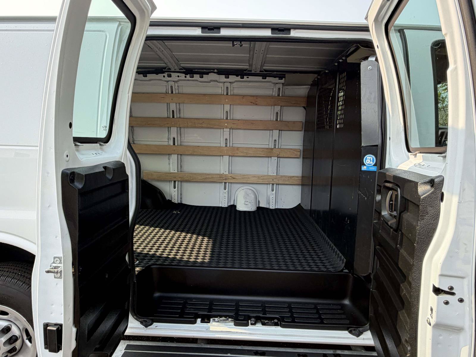 Certified 2024 Chevrolet Express 2500 w/ Driver Convenience Package RWD image 9