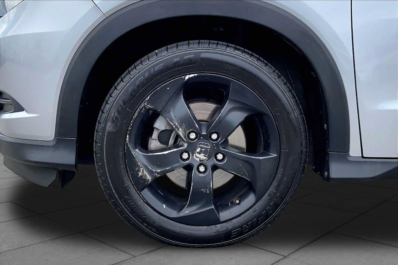 Used 2017 Honda HR-V EX image 11