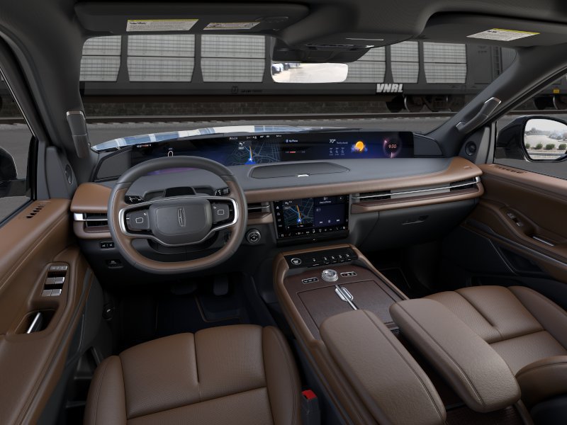 Certified 2026 Lincoln Navigator L Reserve AWD/4WD image 10